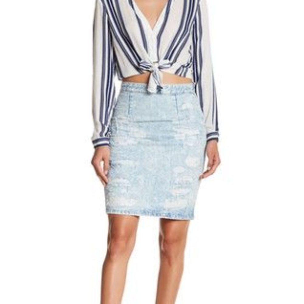 Lovers + Friends Miles Denim Distressed Pencil Skirt (27)